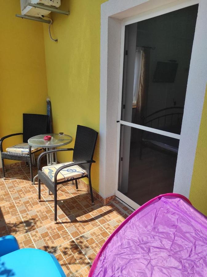 Apartments 4M كوسترينا المظهر الخارجي الصورة