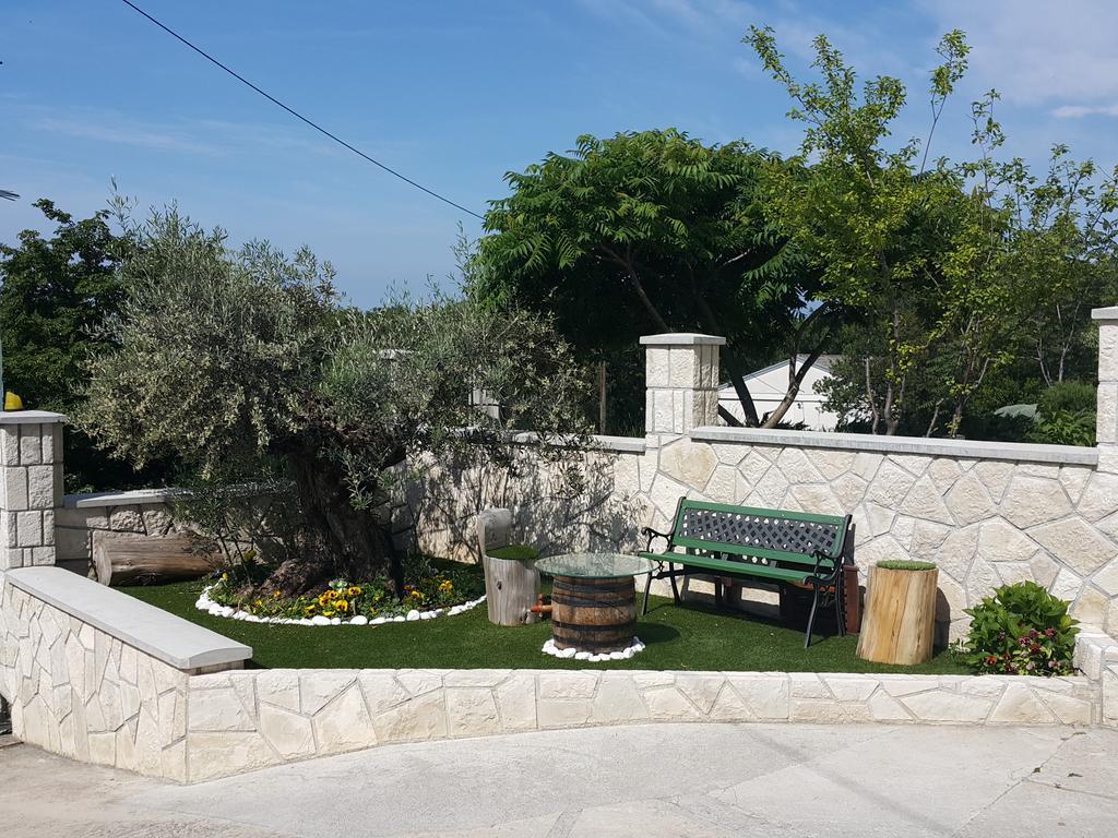 Apartments 4M كوسترينا المظهر الخارجي الصورة
